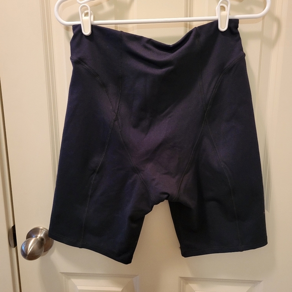 Good American The Warrior Zip Front Bike Shorts Size 4 Large - Picture 8 of 10